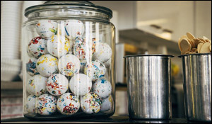 A jellybean count is a top low-cost fundraising idea for schools.